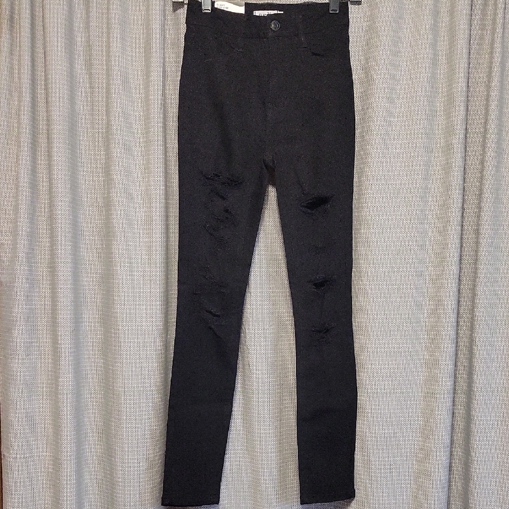Women's Black Distressed Jeans